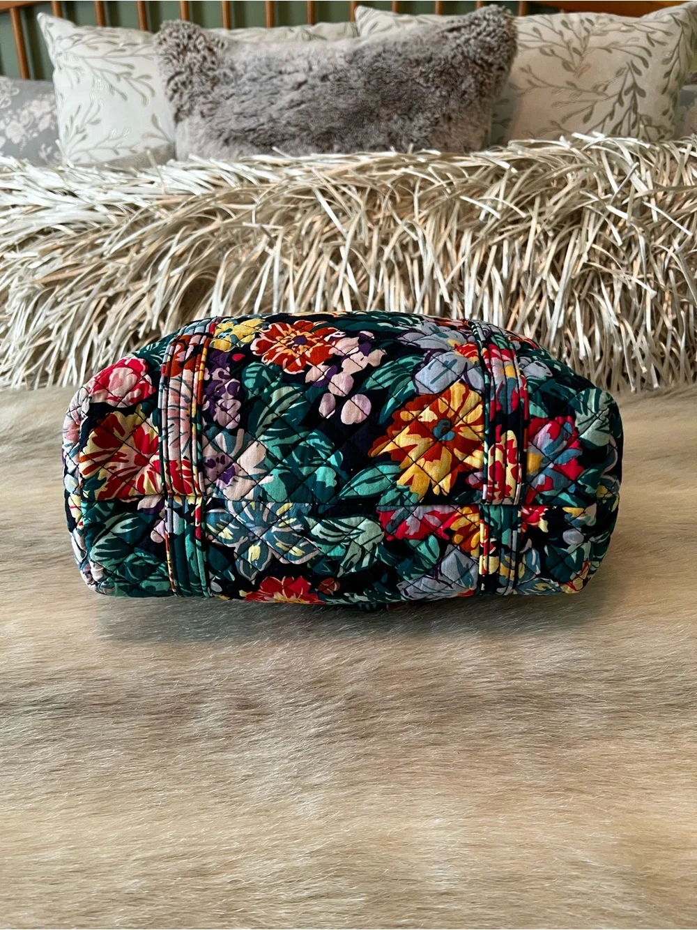 VERA BRADLEY Happy Blooms Villager Tote Floral Orange Navy Green Quilted Zip Top